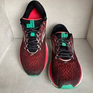 Women’s Brooks Ghost 11, Size 8M - Black/Pink/Aqua